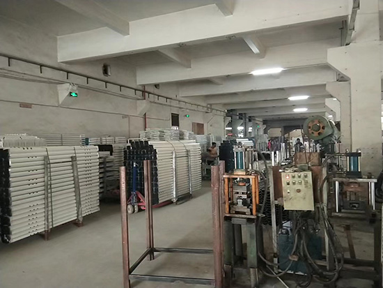 你見過鐵架床生產(chǎn)車間嗎？